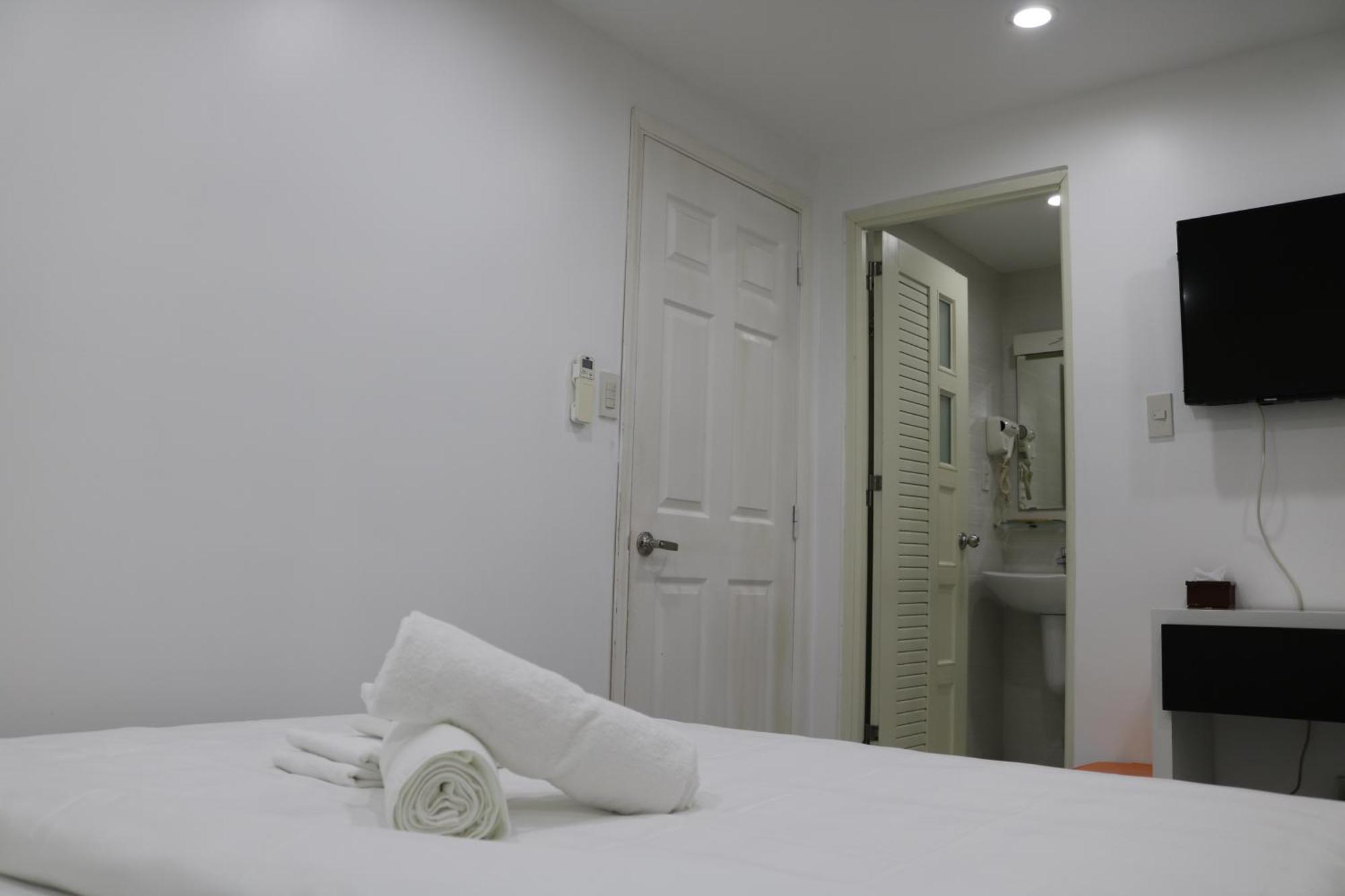 Adventure Hotel Хошимин Экстерьер фото