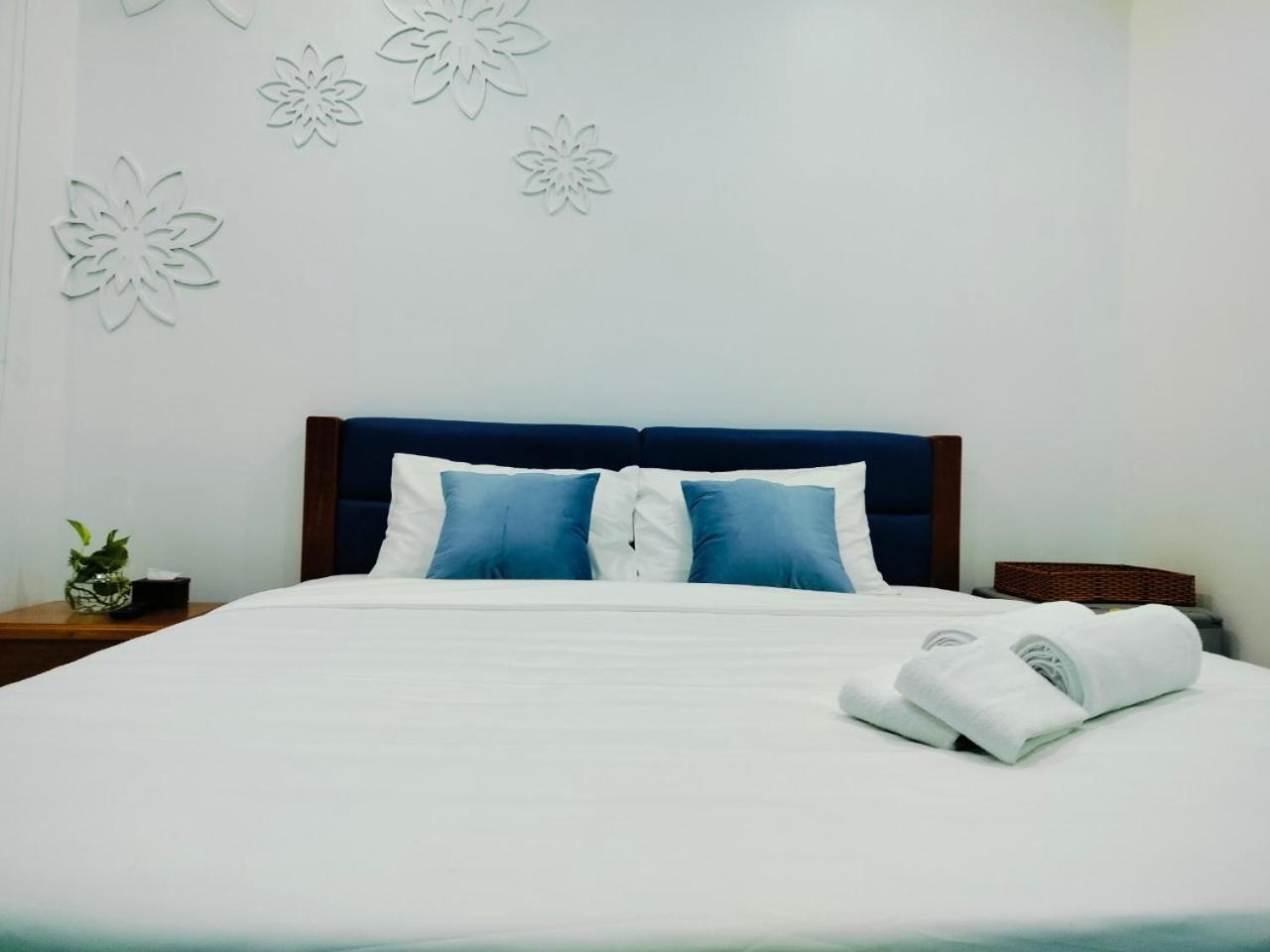 Adventure Hotel Хошимин Экстерьер фото